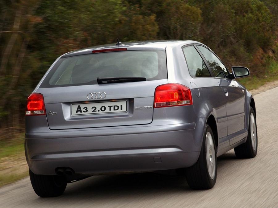  Audi A3 2.0 TDI (8P) 2003 года  (ZA) (фото 8 из 15)